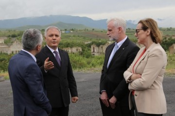 Посол США ознакомился с восстановительными работами в Физули