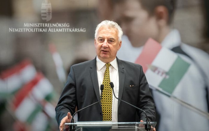 Венгрия заявила, что не будет выдавать Украине её граждан призывного возраста