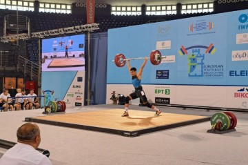 Azerbaijani weightlifter wins European Championship