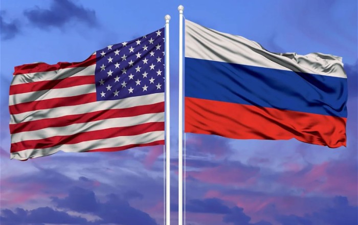 Антонов сообщил, что США закрывают визовый центр РФ
