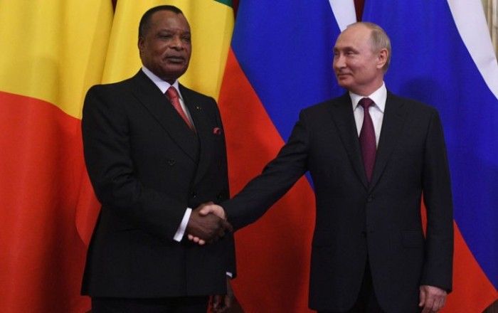 Путин наградил президента Конго орденом Почета