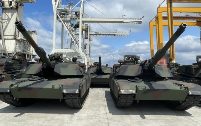 Польша получила из США 47 танков Abrams