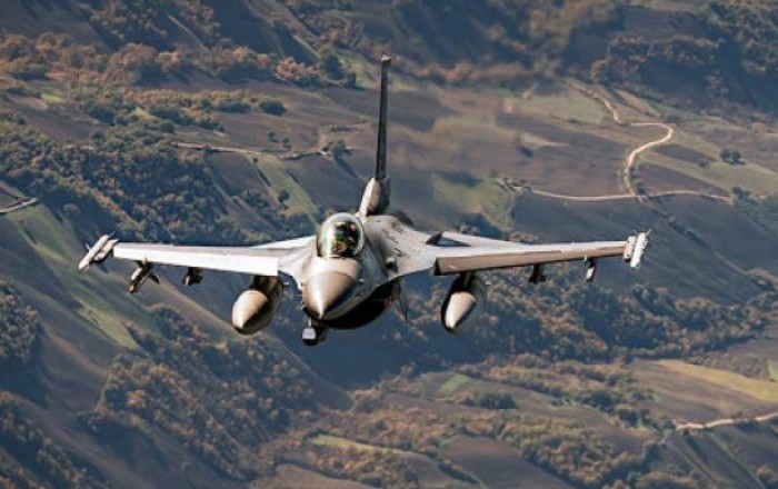 Запад торопится передать Украине истребители F-16