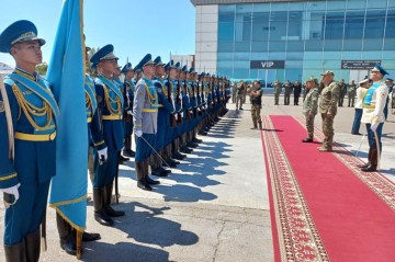 Azerbaijani defense minister visits Kazakhstan