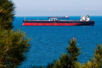 Russia's crude exports plummet to lowest since start of Ukraine war