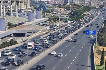 Bakının bir çox yollarında tıxac müşahidə edilir - SİYAHI