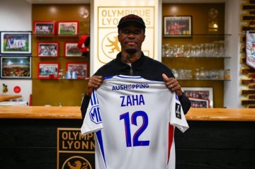 Wilfried Zaha joins Lyon on a season-long loan deal