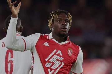 Monaco beat 10-man Barcelona 2-1 in Champions League