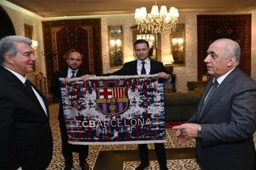 Али Асадов встретился с президентом "Барселоны"