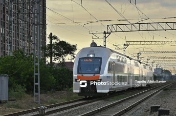 Безбилетники задержали следовавший в Баку поезд почти на час