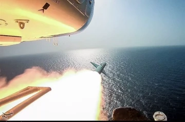 Iran unveils AI-powered missiles