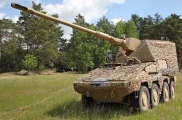 Germany strengthens Ukraine’s firepower with first RCH 155 artillery system delivery VIDEO