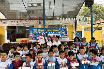 Azerbaijan’s Embassy in Peru brightens holidays for children from low-income families