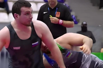 Скандал на чемпионате Азербайджана: борец выступил под флагом России