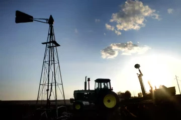 US Agriculture Department’s funding freeze halts support for farmers