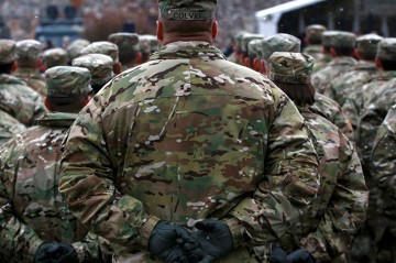 Пентагон направит на границу с Мексикой тысячи военных