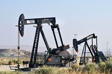 Oil prices jump in global markets