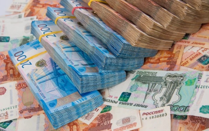 Денег из России в Азербайджан присылают все меньше и меньше что происходит?