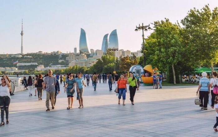 В Азербайджане начались 12-дневные каникулы