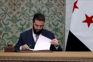 Özünü 5 il müddətinə prezident elan etdi