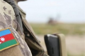 В Азербайджане сочли нецелесообразным предложение о сокращении срока службы в армии