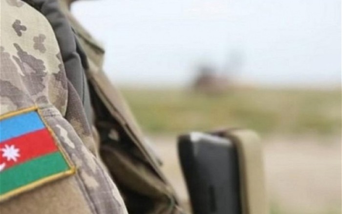 В Азербайджане сочли нецелесообразным предложение о сокращении срока службы в армии