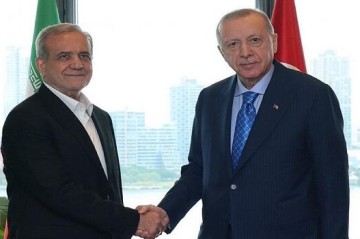 Erdogan and Pezeshkian discuss relations, Ramadan