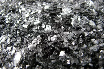 EU eyes Ukraine for key raw materials, including crucial graphite for strategic goals