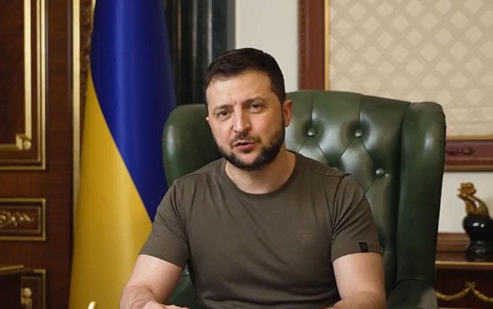 Zelenski: Ukrayna Silahlı Qüvvələrinin Kursk vilayətində əməliyyatı davam edir, qoşunların mühasirəsi yoxdur