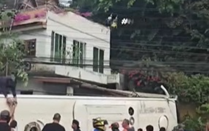 Rusiyalı turistləri daşıyan avtobus aşdı, xəsarət alanlar var -