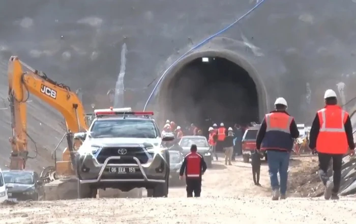 Türkiyədə dəmir yolu xəttinin tikintisi zamanı FACİƏ