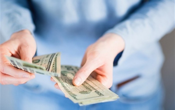 Денежные переводы из Франции в Азербайджан выросли почти на 90%