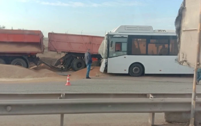 В крупном ДТП в Крыму погибли 6 человек
