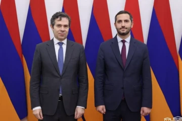 Armenia, Greece discuss strategic partnership in high-level talks