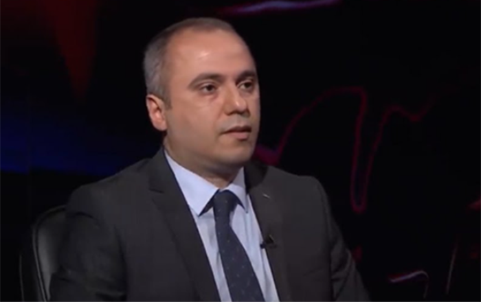 Zaur Kərimov istefa verdi
