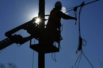 Spain’s national electricity grid operator announces 6-10 hour timeline for full power restoration