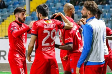 “Zirə” “Kəpəz”i məğlub etdi