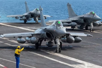 India plans to buy 26 Rafale Marine fighter jets from France