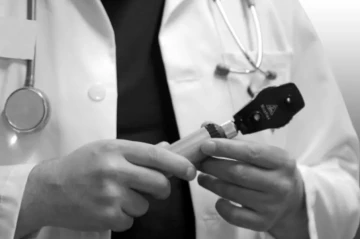 Indian police arrest fake doctor linked to seven deaths