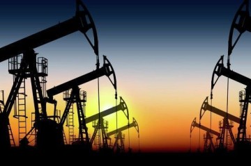 Нефть продолжает дешеветь