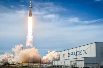 Romania backs SpaceX after Starlink tests, eyes global satellite regulation reform
