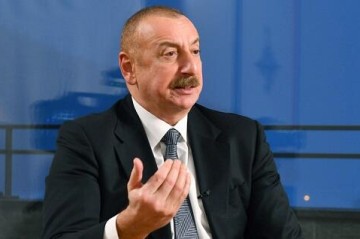 Азербайджан продолжает активно развивать...
