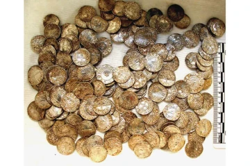 Metal detectorist faces 103,000-pound-bill or jail after plot to sell stolen Anglo-Saxon coins