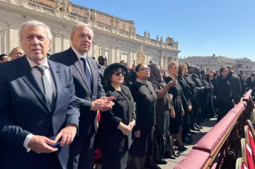 Speaker of Azerbaijani Parliament attends Pope Francis' funeral at the Vatican