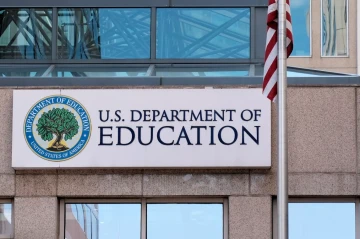 US senator fights Trump’s education cuts in bold "save our schools" campaign