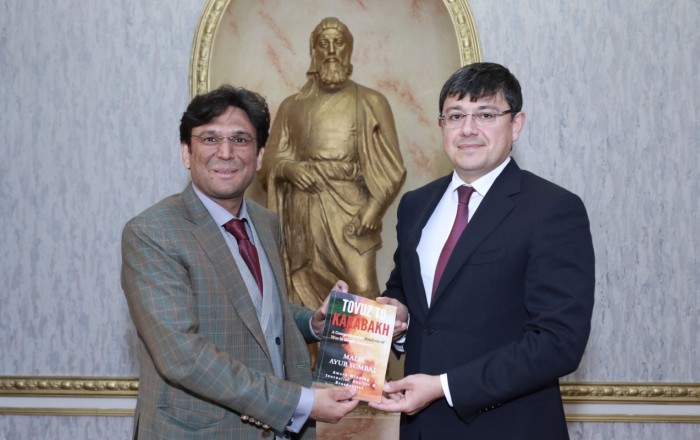 Fuad Muradov pakistanlı jurnalistlə görüşdü