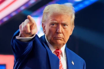Trump shelves Mexico tariffs, demands China resolve $1 trillion deficit