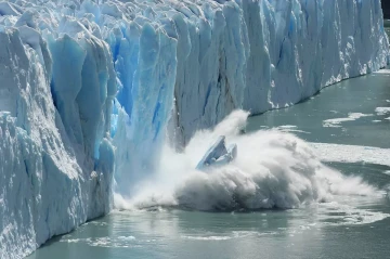 Melting glaciers expose 2,500 kilometers new coastlines in Arctic