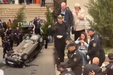 Bakıda xanım sürücü maşını aşırdı - Video