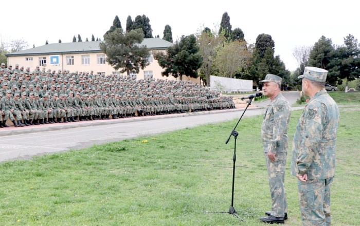 Azerbaijani Defense Minister holds meeting with servicemen